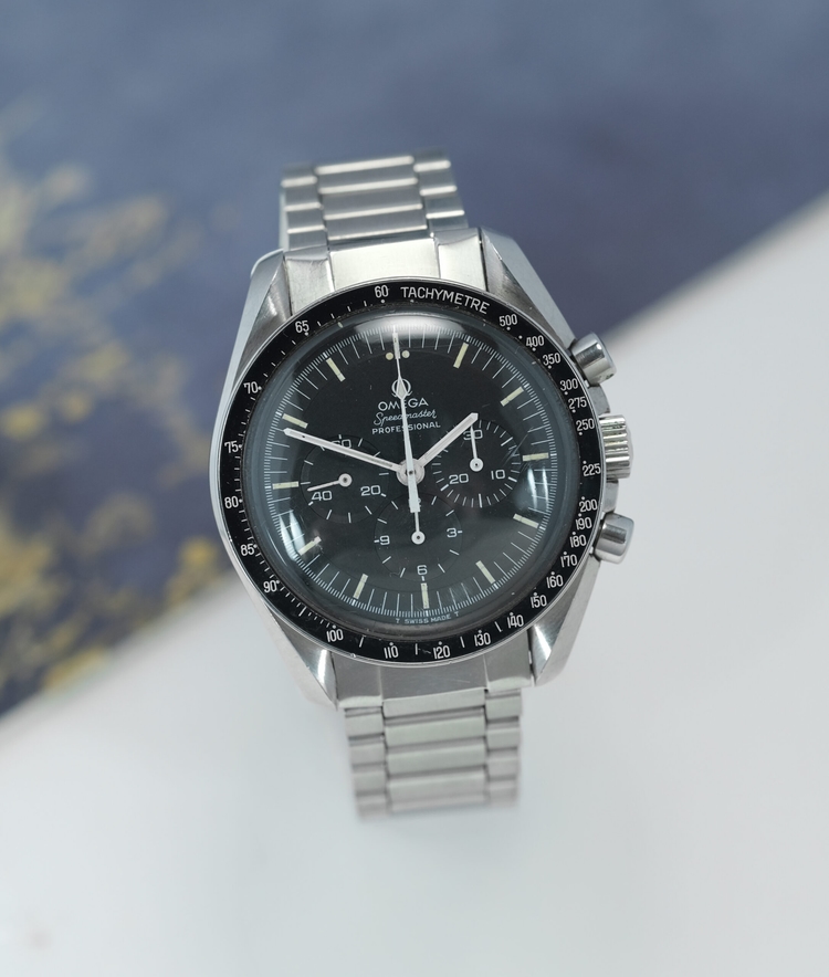 Omega Speedmaster Professional Straight Writing